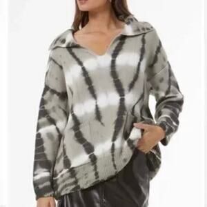 YFB Young Fabulous & Broke Kendelle Sweater Harbor Grey Cuba Wash Size Small